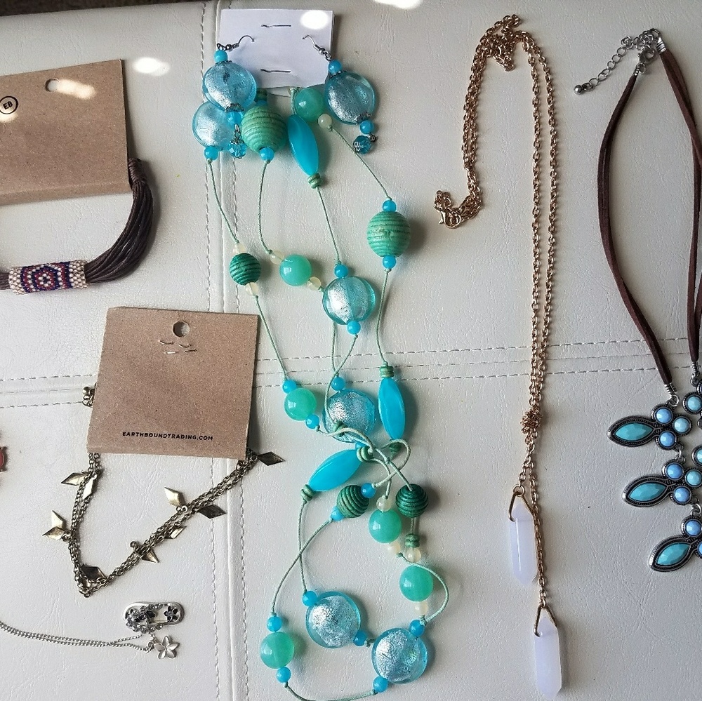 Assorted accessories - Picture 4 of 5